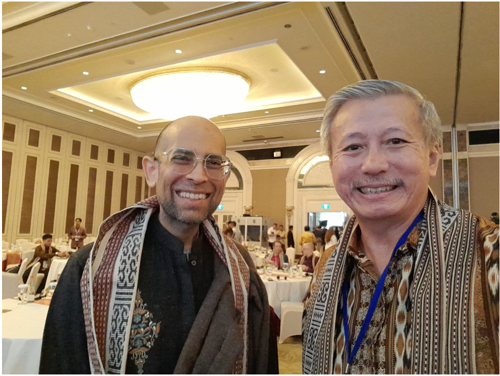 Dengan Iqbal Akhtar PhD program director acara International conference on Cross-cultural religious literacy, keturunan Tanzania dan Pakistan, bermarkas di Bahamas.